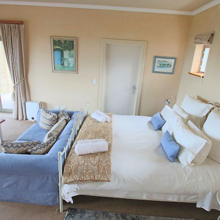 On The Cliff Guest House Hermanus Bagian luar foto