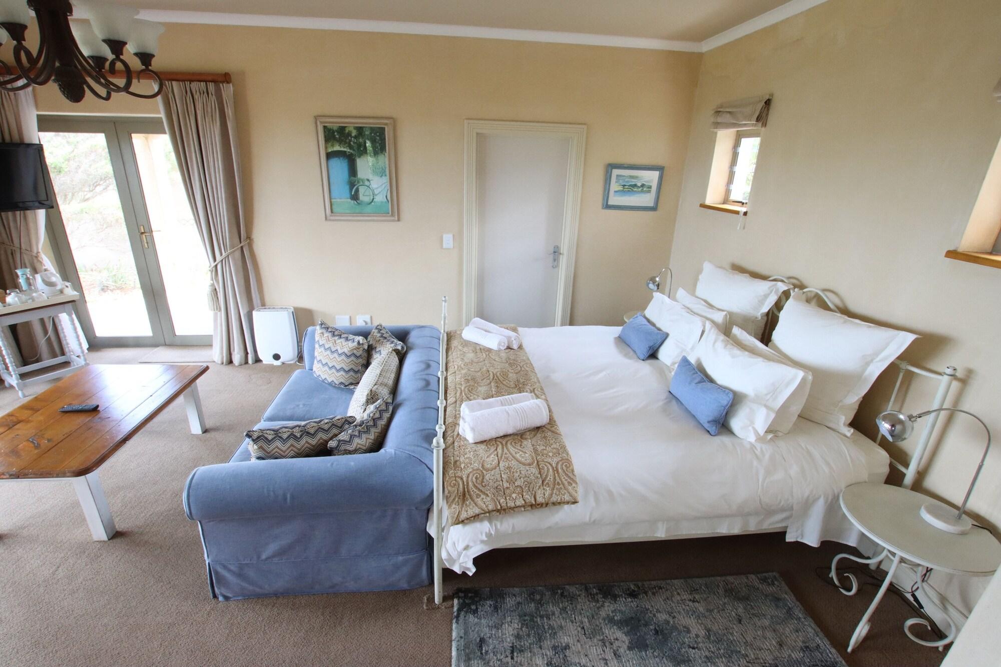 On The Cliff Guest House Hermanus Bagian luar foto