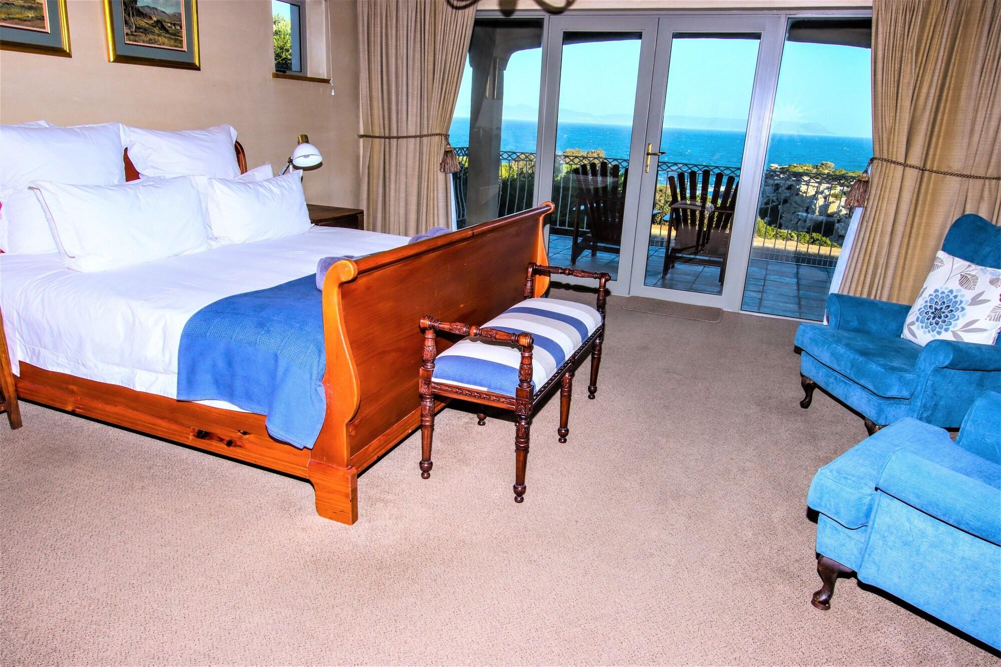 On The Cliff Guest House Hermanus Bagian luar foto