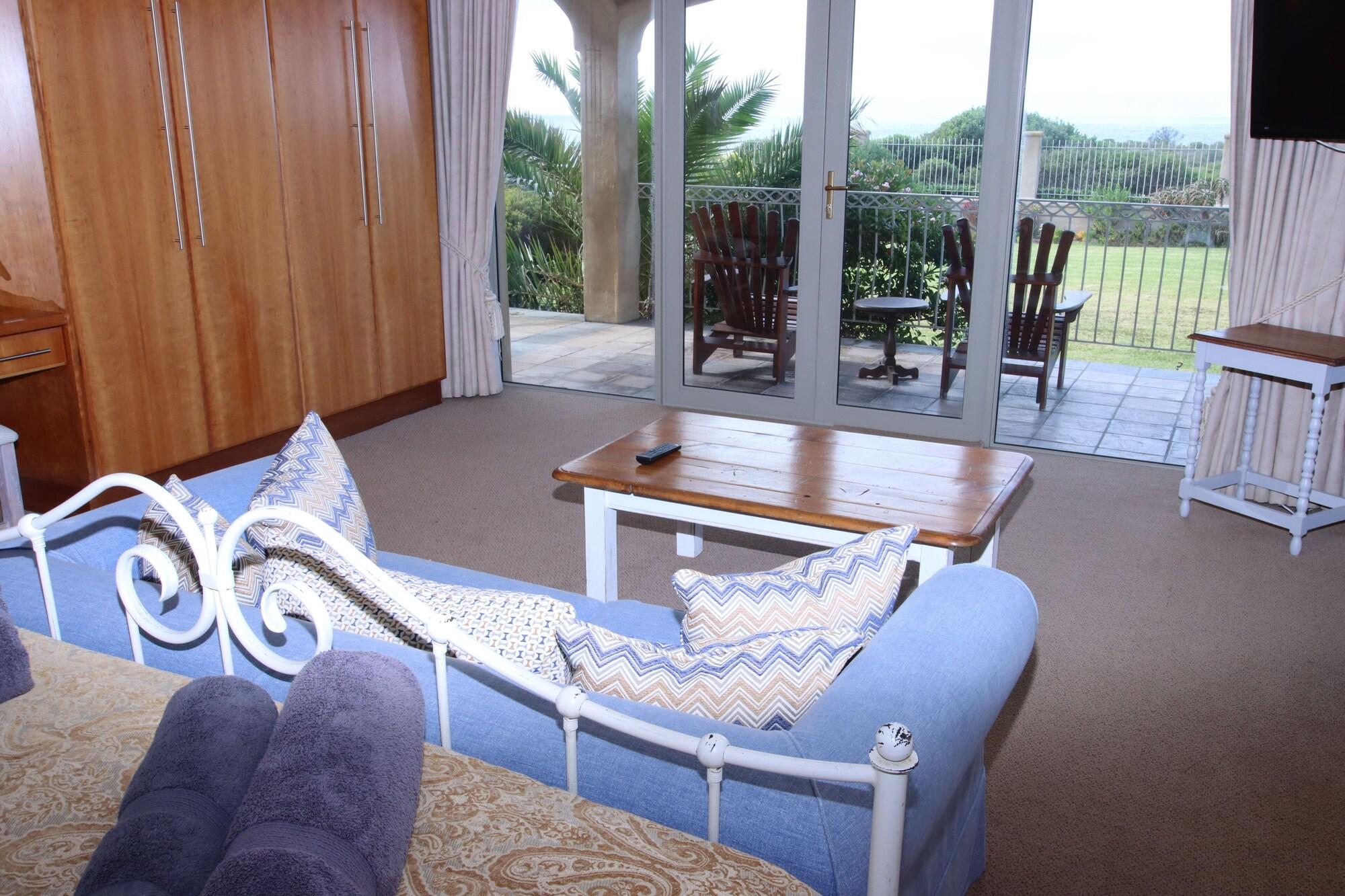 On The Cliff Guest House Hermanus Bagian luar foto