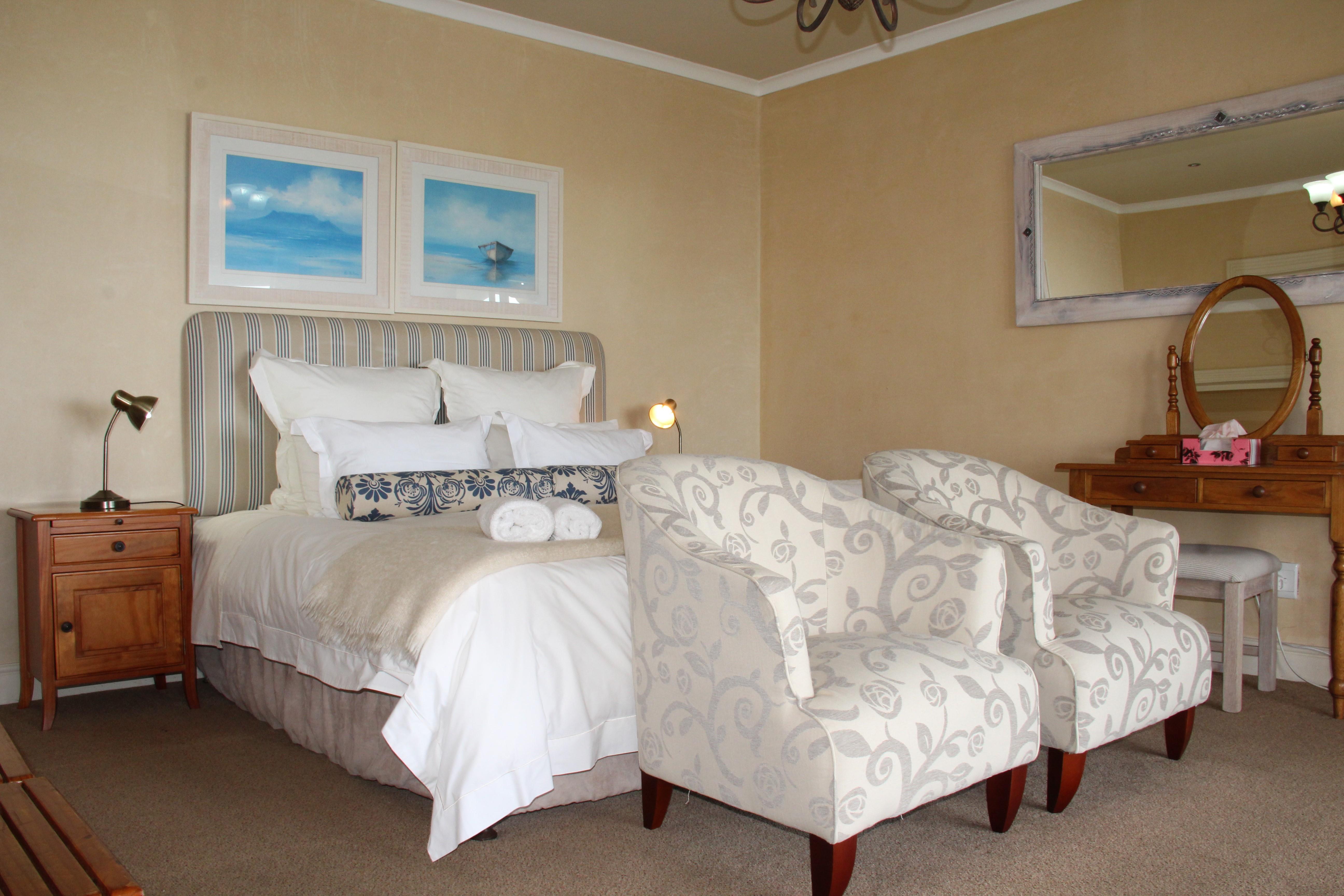 On The Cliff Guest House Hermanus Bagian luar foto