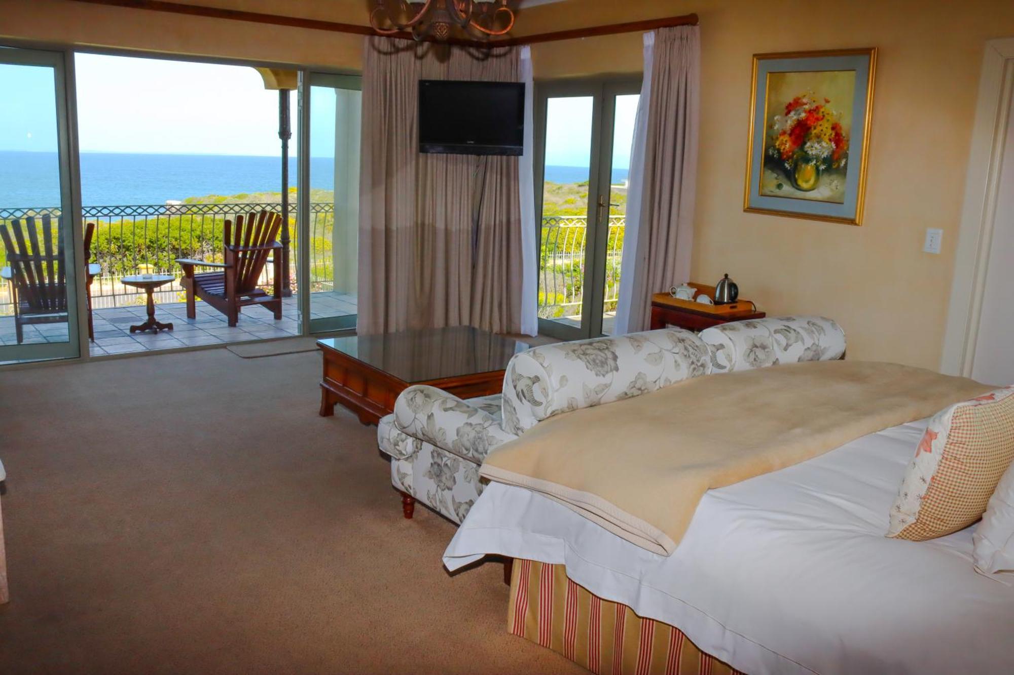 On The Cliff Guest House Hermanus Bagian luar foto