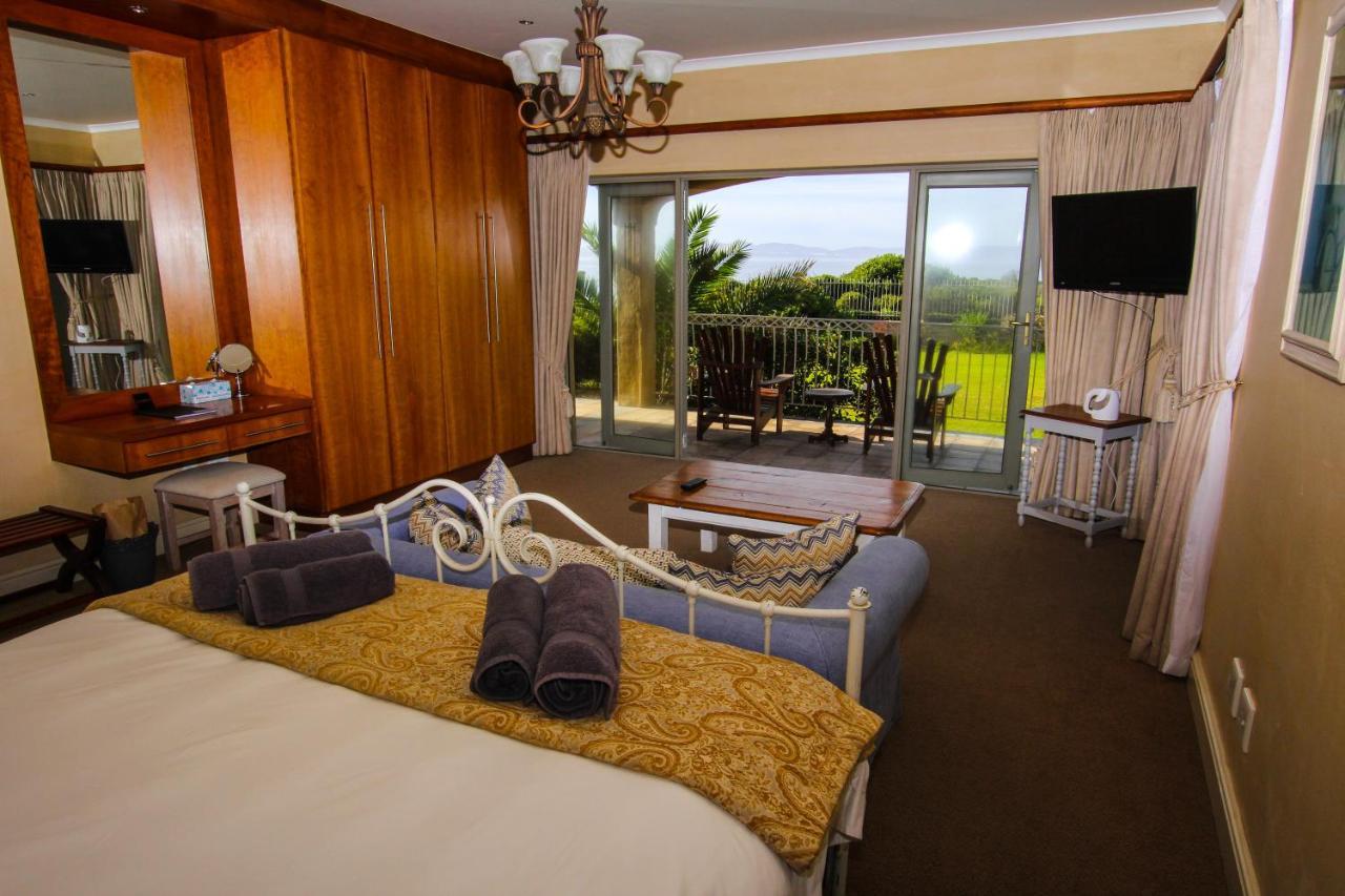 On The Cliff Guest House Hermanus Bagian luar foto